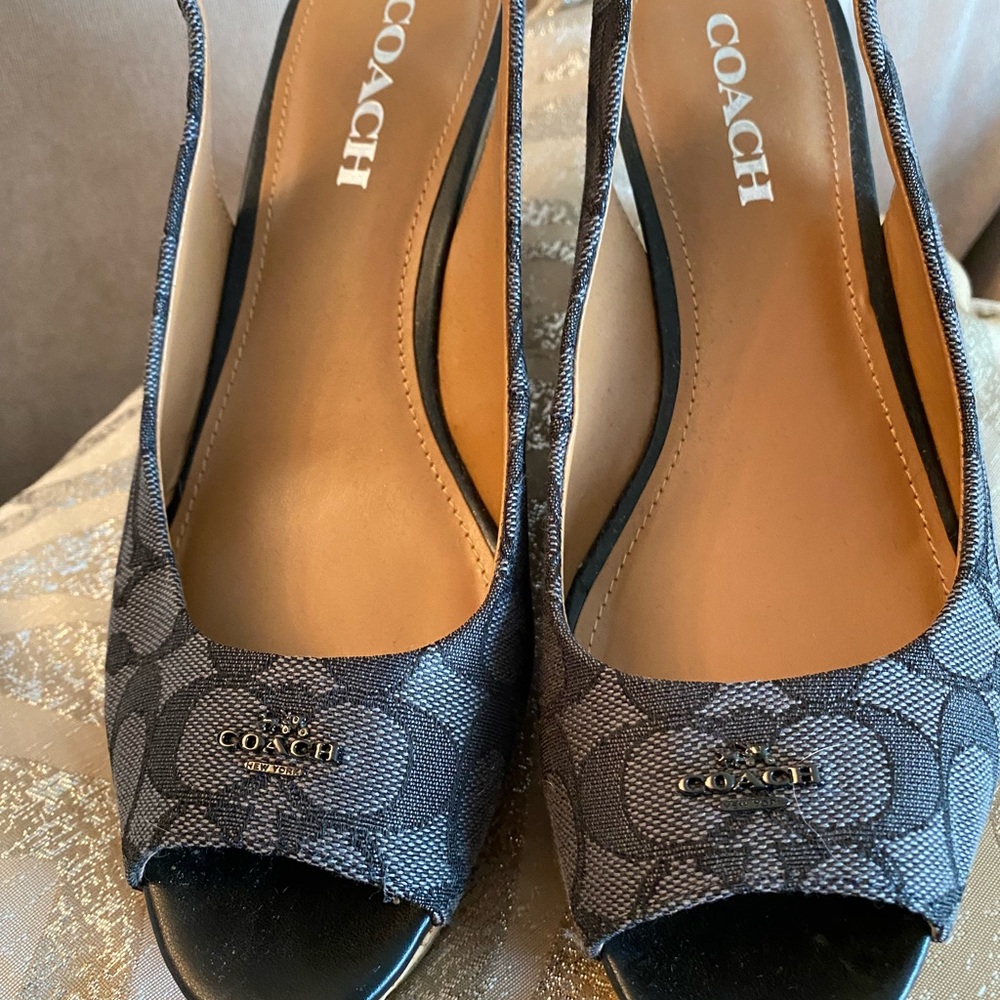 Coach Ferry Wedge size 8.5